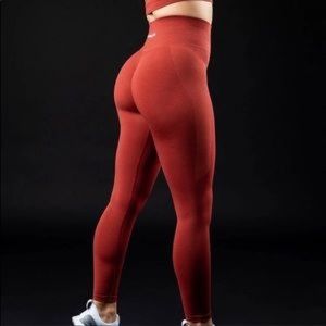 Amplify Leggings - Fireside